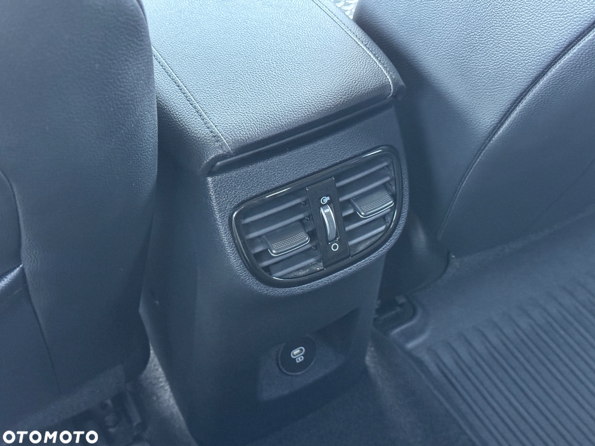 Kia XCeed 1.5 T-GDI L DCT - 16