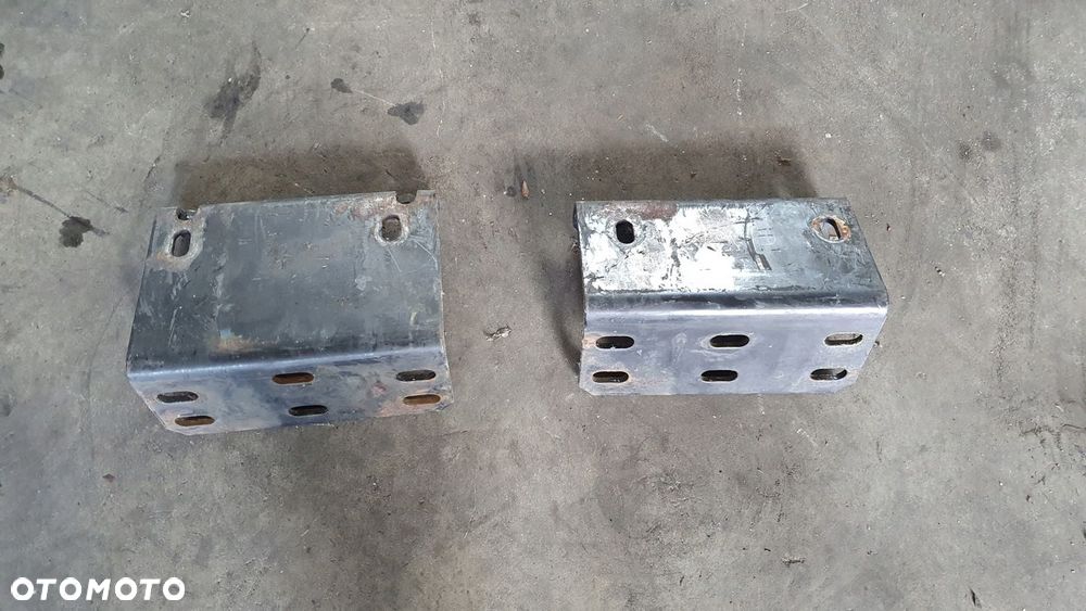 Łapy Silnika Elektrycznego Carrier Supra 750 MT - 2