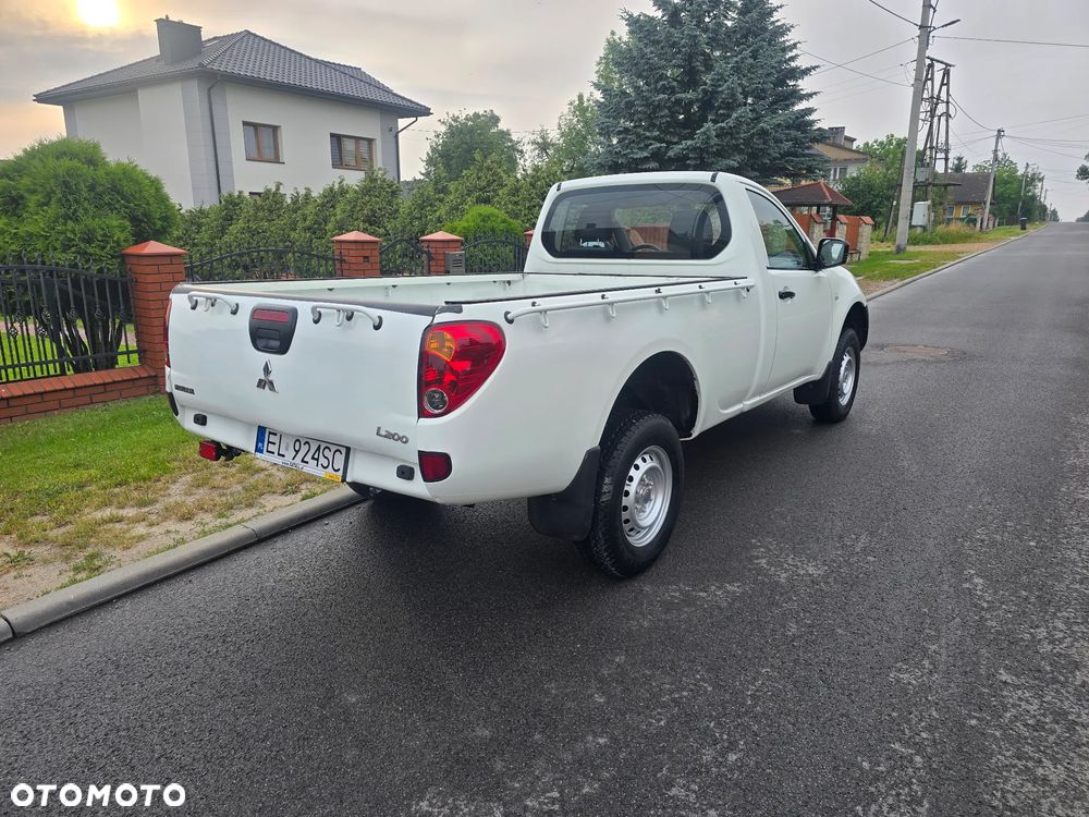 Mitsubishi L200 2.5 DID SC Inform 3os - 6