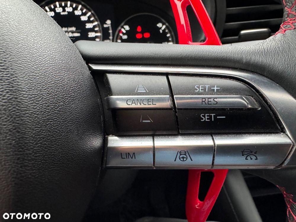 Mazda 3 e-SKYACTIV-X 186 M HYBRID EXCLUSIVE-LINE - 17