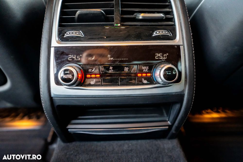BMW Seria 7 740e iPerformance - 17