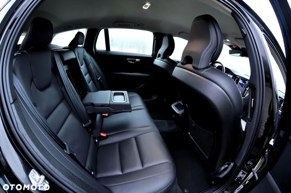 Volvo V60 D3 Momentum Pro - 21