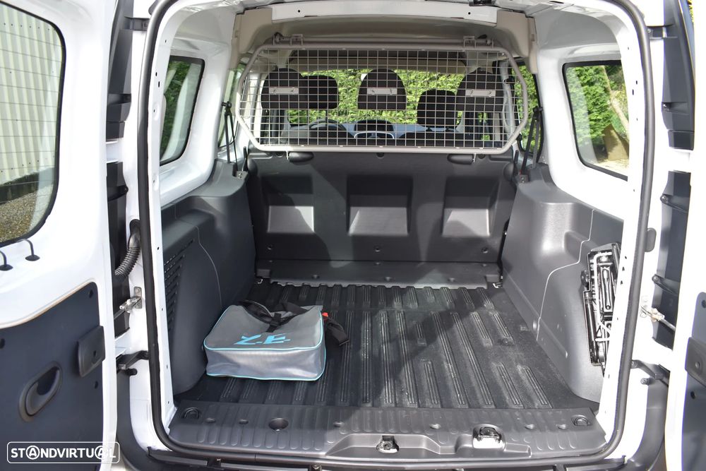 Renault Kangoo E-Tech - 8