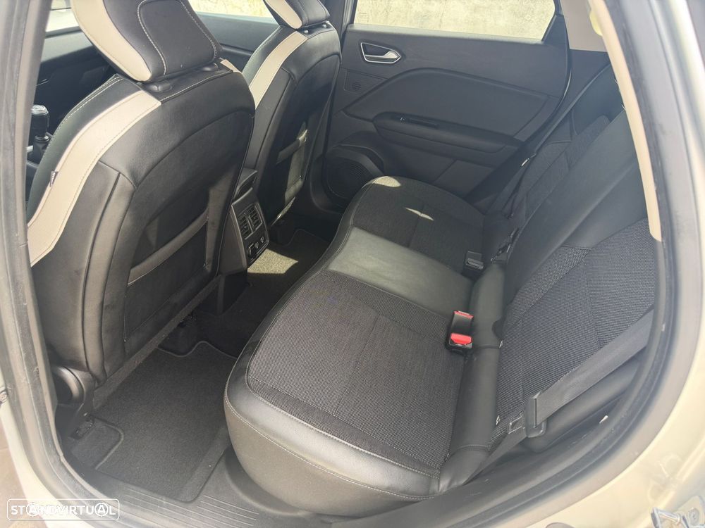 Renault Captur 1.3 TCe Exclusive - 11