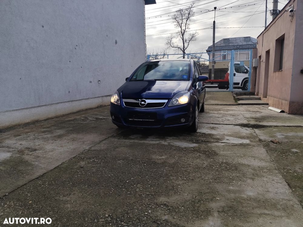 Opel Zafira 1.9 CDTI Sport - 1