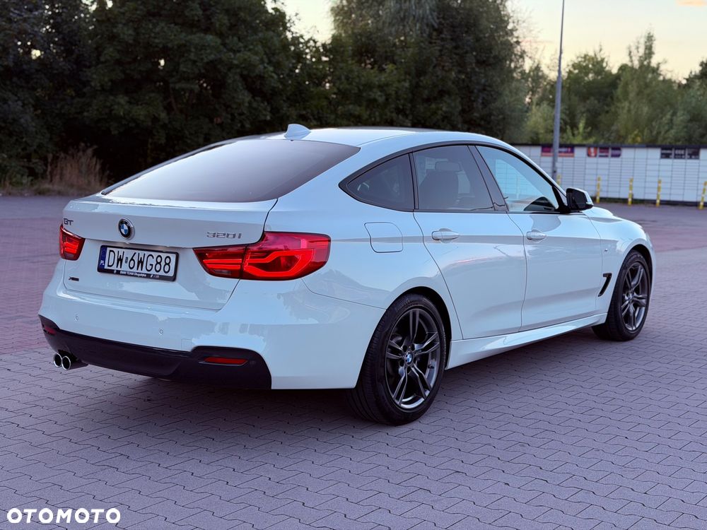 BMW 3GT 320i xDrive M Sport sport - 9