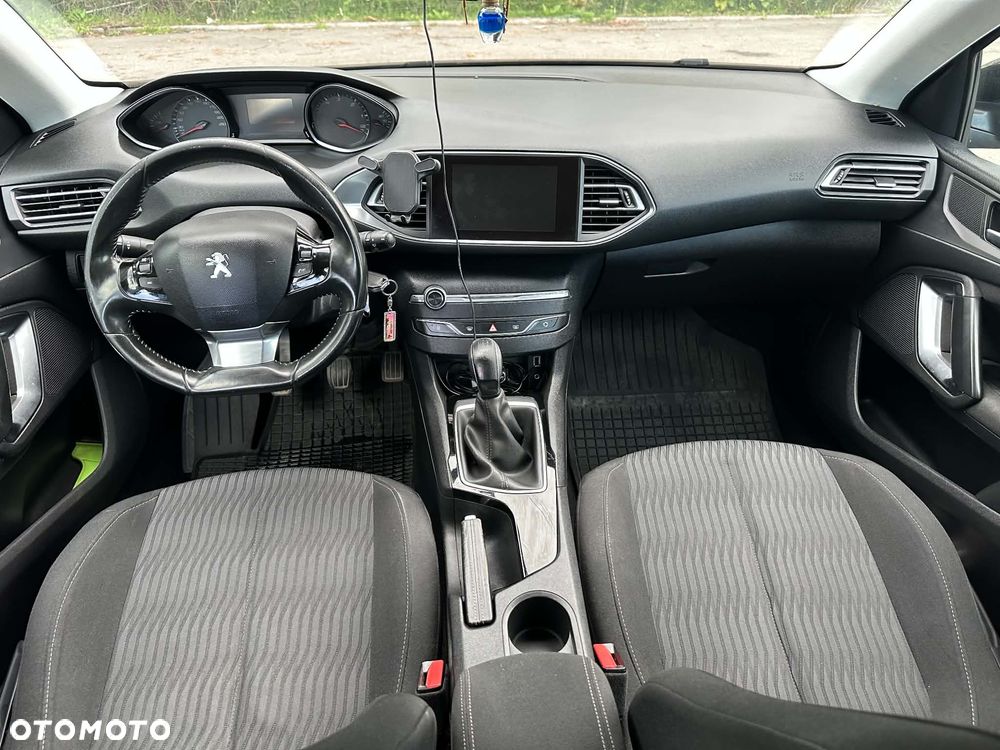 Peugeot 308 - 7