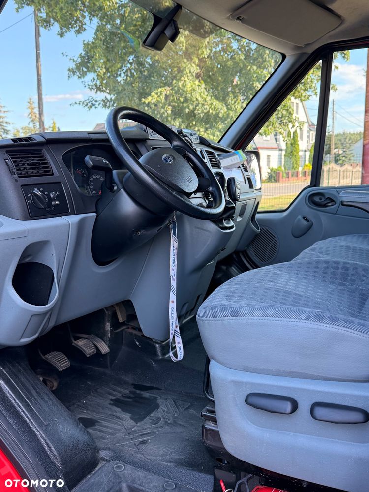 Ford Transit - 10