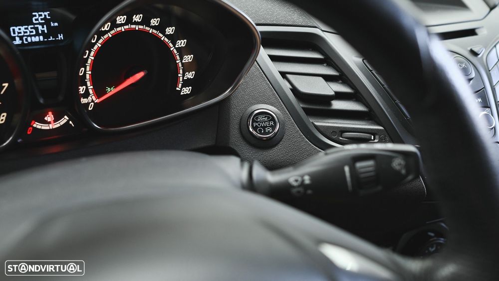 Ford Fiesta 1.6 EcoBoost ST - 28