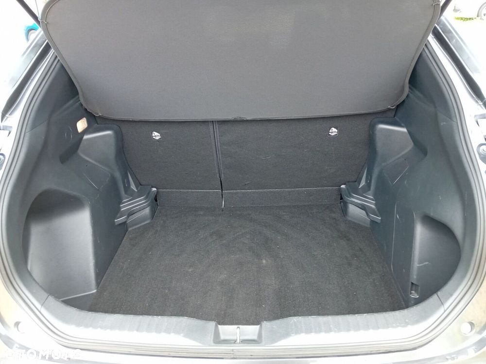 Toyota Yaris Cross Hybrid 1.5 Comfort - 12