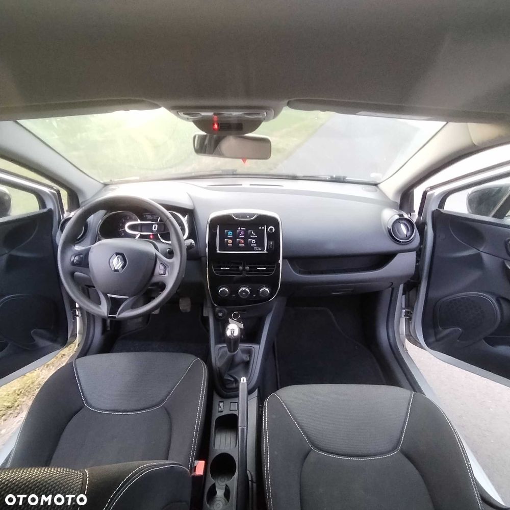 Renault Clio - 6