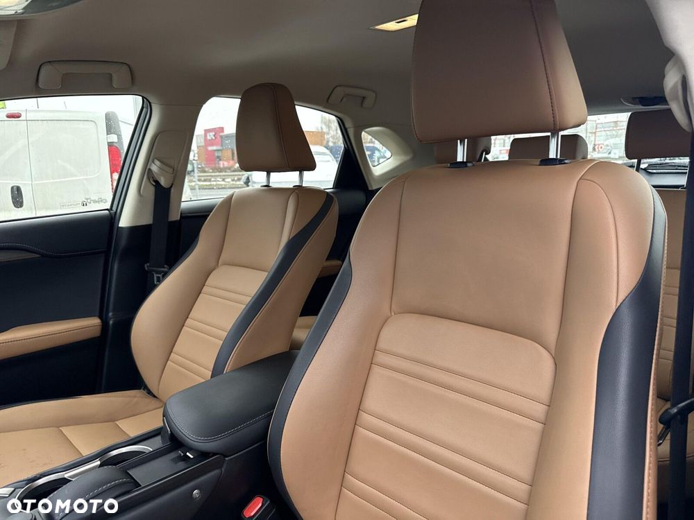 Lexus NX 200t Elite AWD - 11