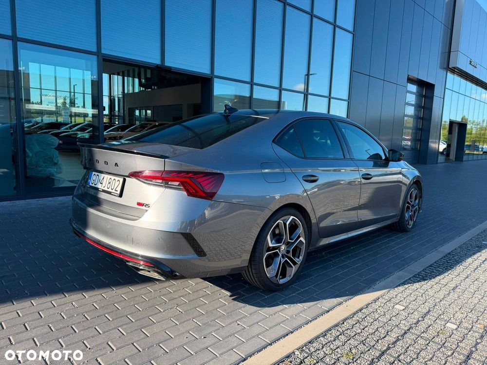 Skoda Octavia 2.0 TSI RS DSG - 2