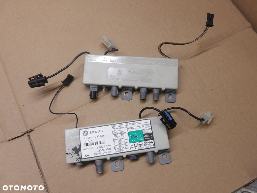 BMW E38 LIFT 99-01r. WZMACNIACZ ANTENY 65.25-8318090 - 1