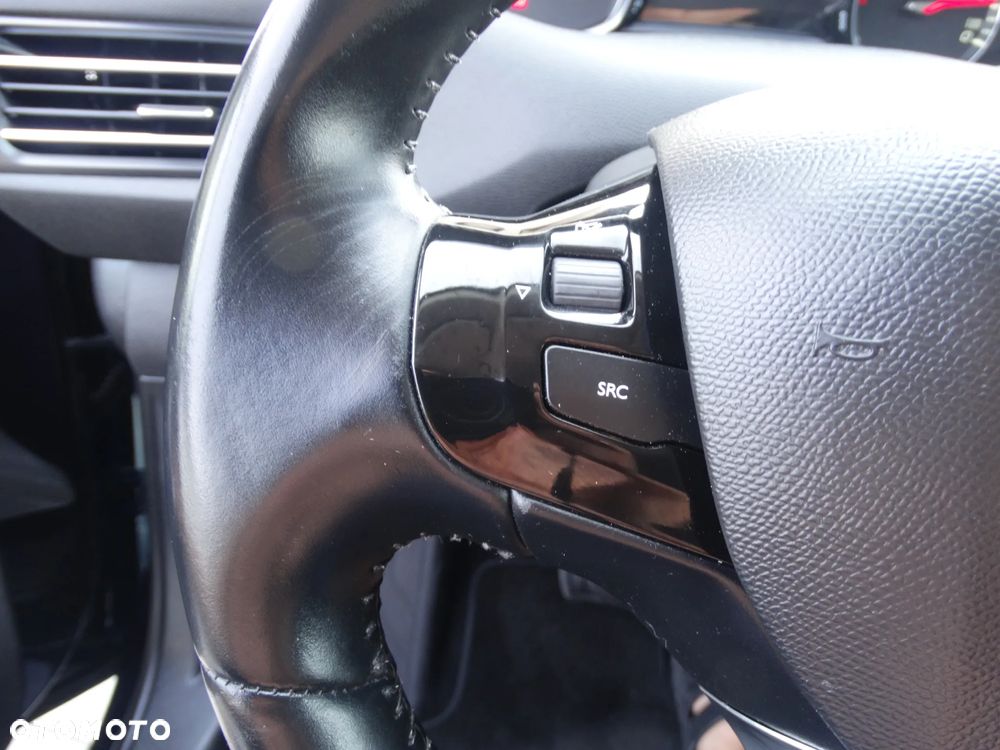 Peugeot 308 BlueHDi FAP 120 EAT6 Stop & Start Allure - 21