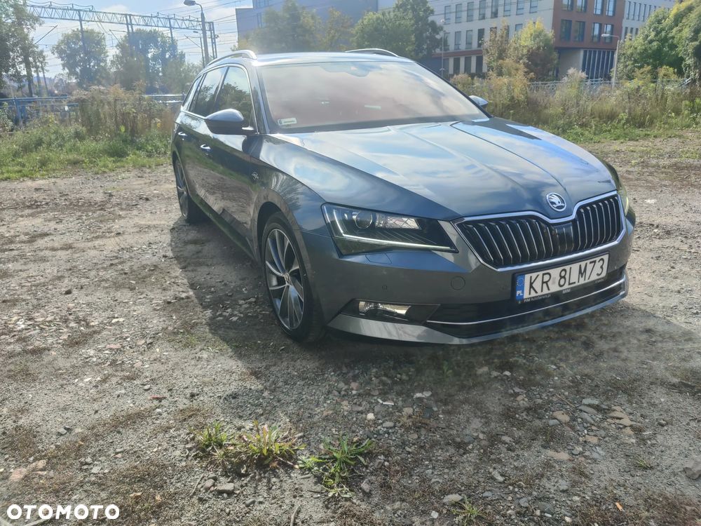 Skoda Superb 2.0 TDI SCR 4x4 L&K DSG - 2