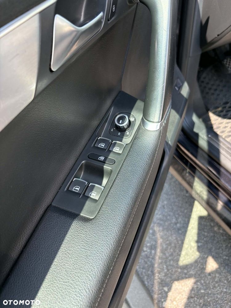 Volkswagen Passat - 7