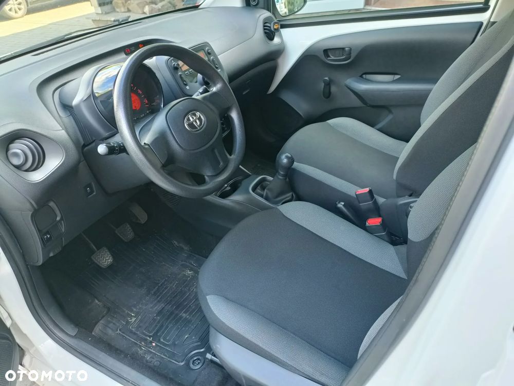 Toyota Aygo 1.0 VVT-i Sprint EU6 - 9