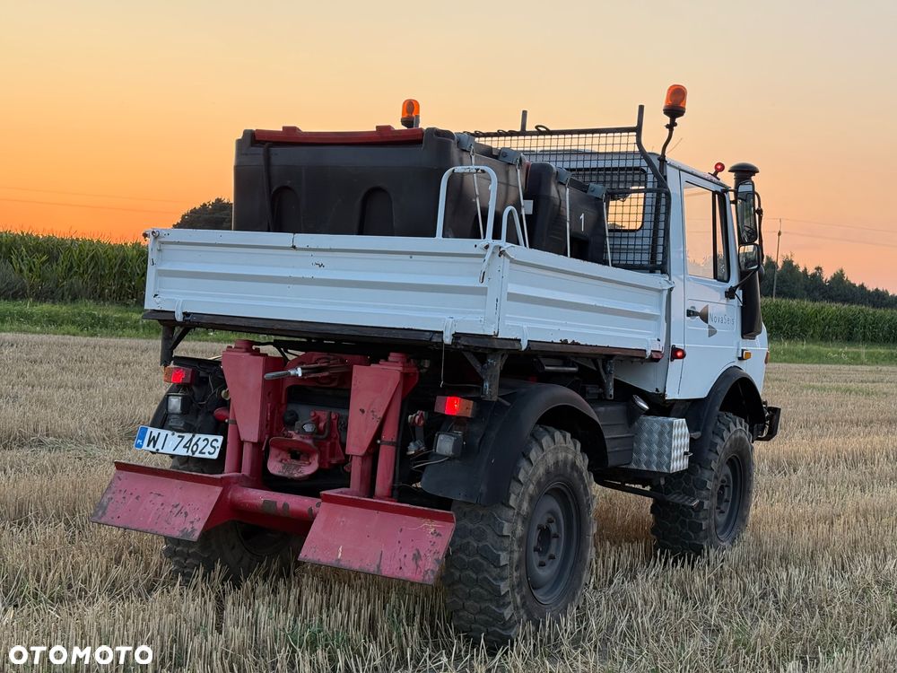 Mercedes-Benz Unimog 424 - 7