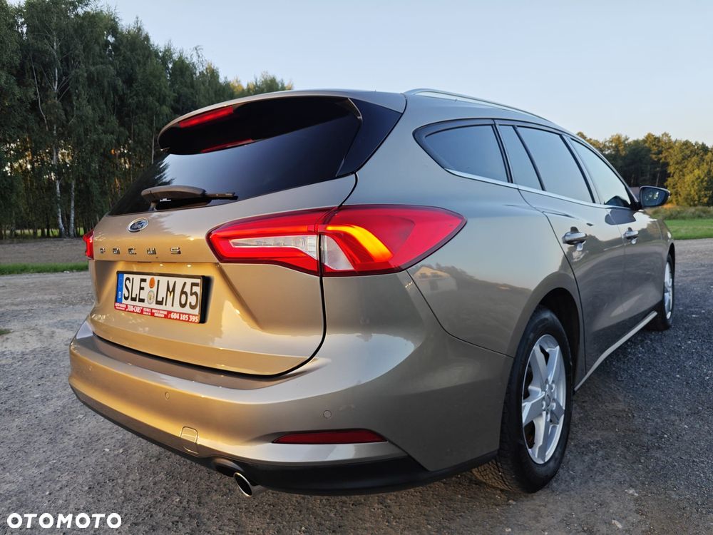 Ford S-Max - 12