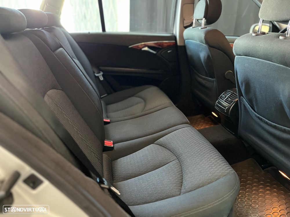 Mercedes-Benz E 220 CDI Auto Elegance - 11