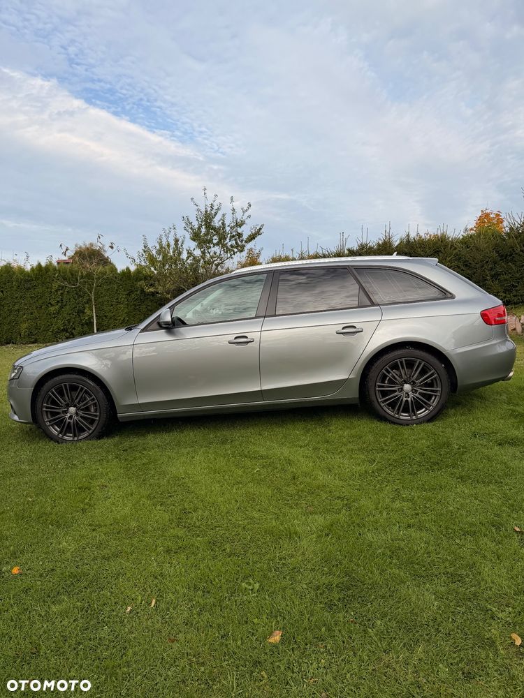 Audi A4 Avant 3.0 TDI Quattro - 25