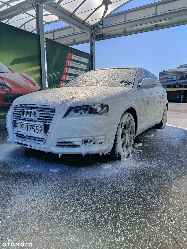 Audi A3 Sportback - 2