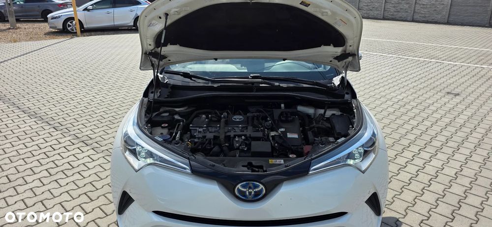 Toyota C-HR 1.8 Hybrid Neon Lime powered by JBL - 24
