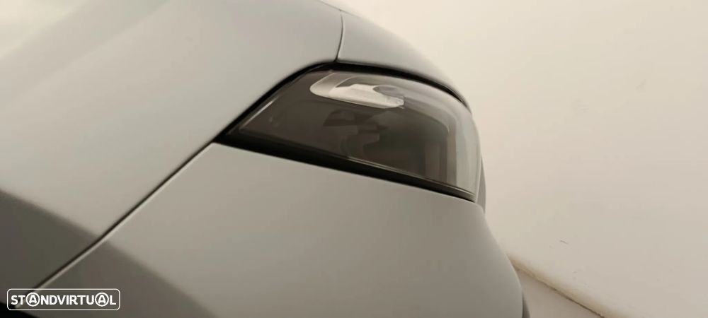 Mercedes-Benz A 250 Limousine e - 33