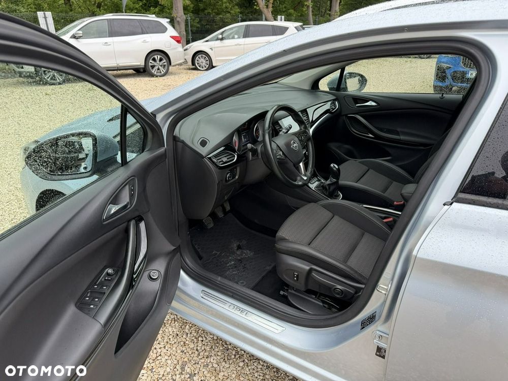 Opel Astra - 11