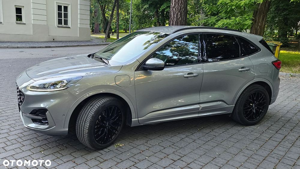 Ford Kuga 2.5P PHEV FWD ST-Line X - 3