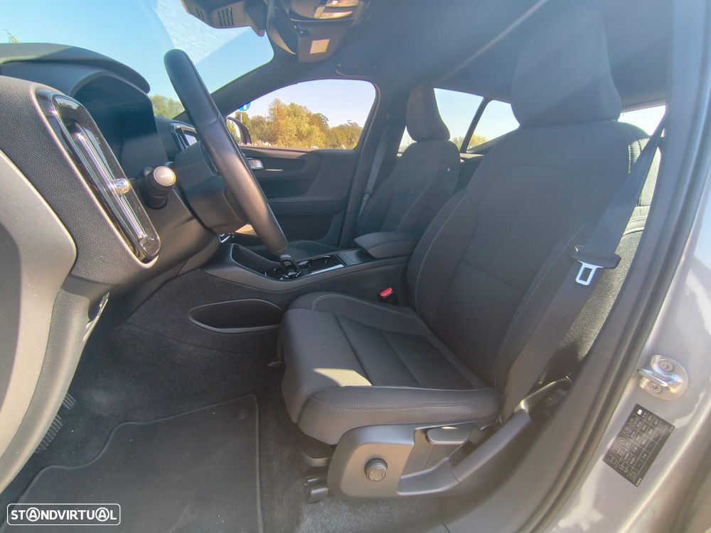 Volvo XC 40 Recharge Extended Range Plus - 24