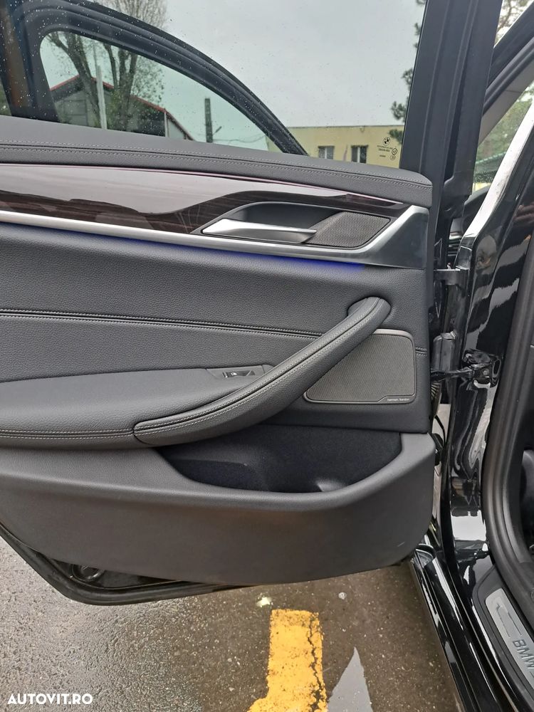 BMW Seria 5 520d xDrive AT MHEV - 25