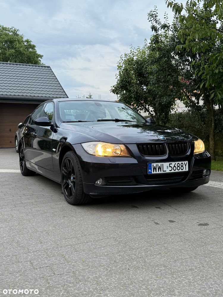 BMW Seria 3 E90 2006 photo 2