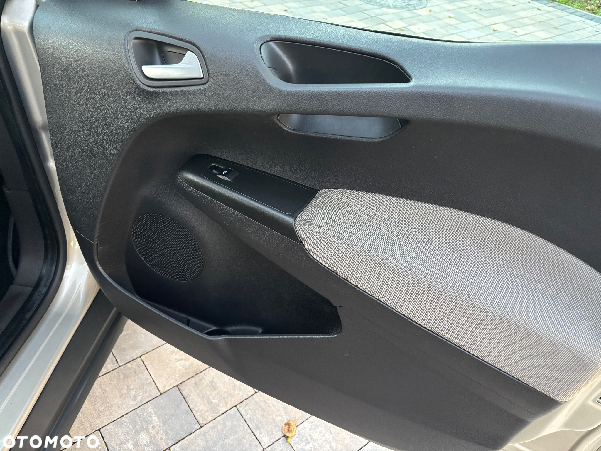 Ford Tourneo Courier 1.0 EcoBoost Titanium - 31