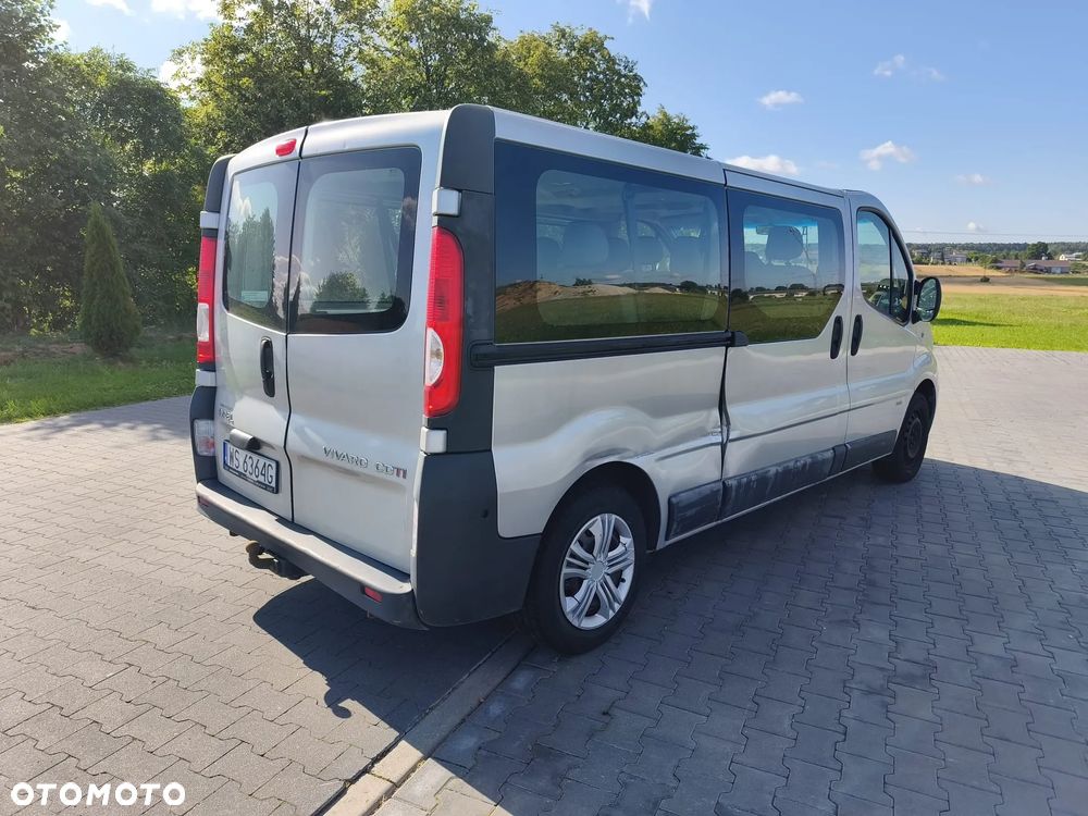 Opel Vivaro - 8