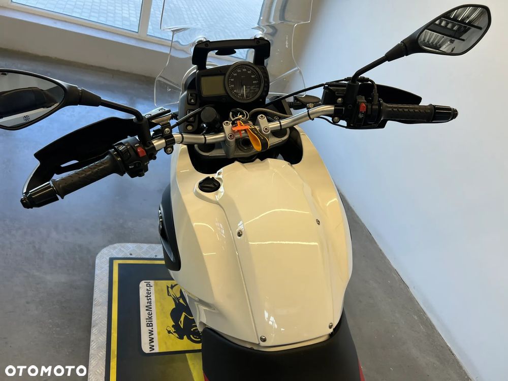 BMW G - 21