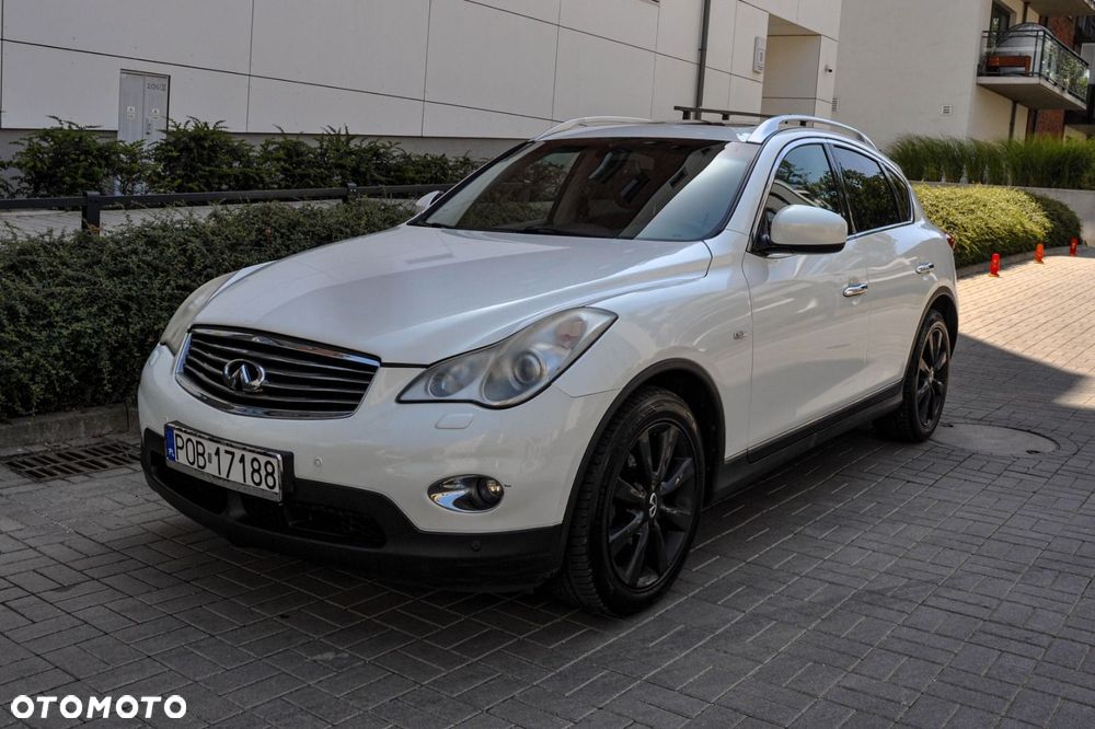 Infiniti EX - 1