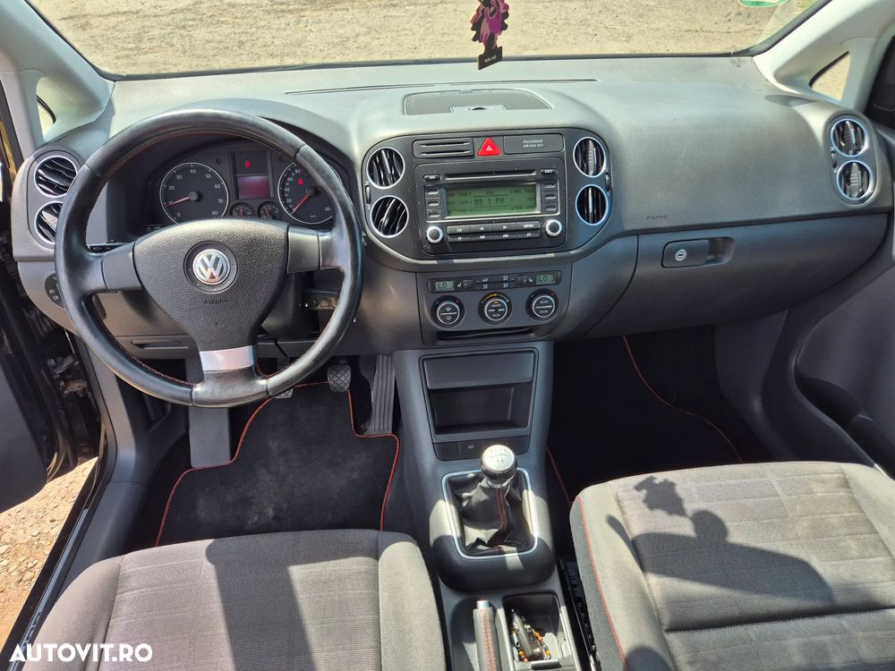 Volkswagen Golf Plus 1.6 FSI Comfortline - 10