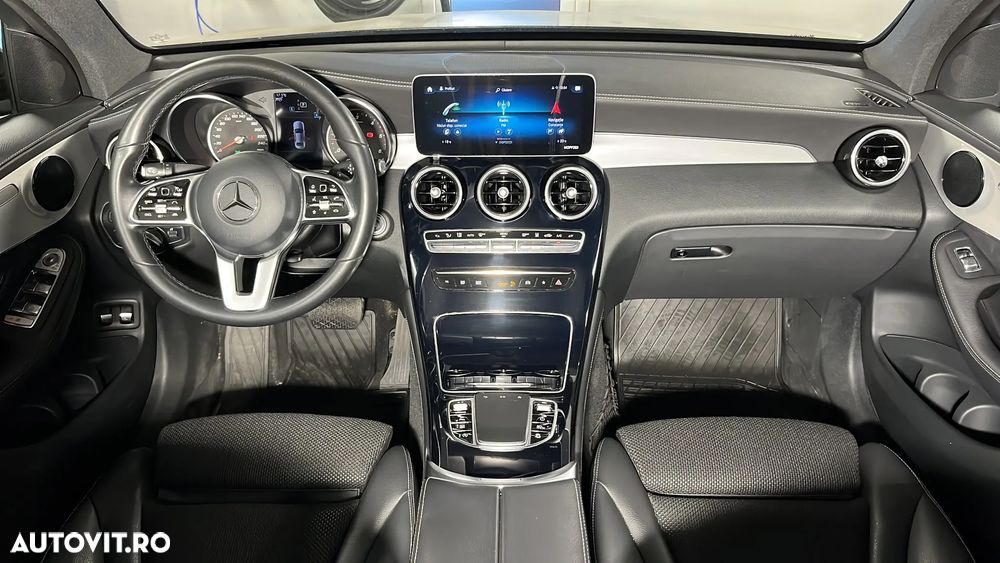Mercedes-Benz GLC - 13