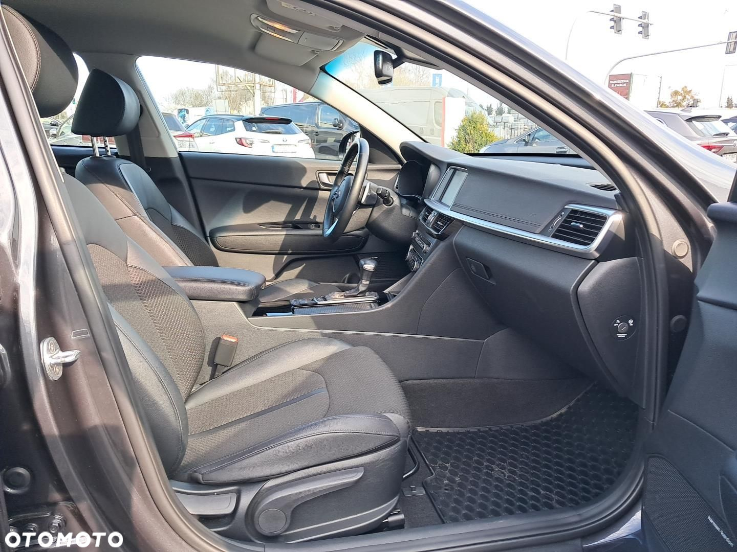 Kia Optima 1.6 T-GDI L DCT - 9
