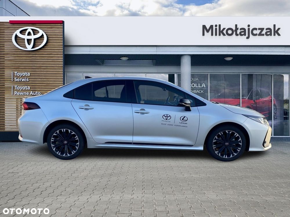 Toyota Corolla 1.8 Hybrid GR Sport - 11