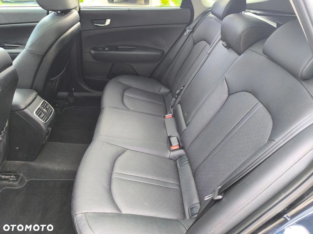 Kia Optima Plug-in Hybrid - 21
