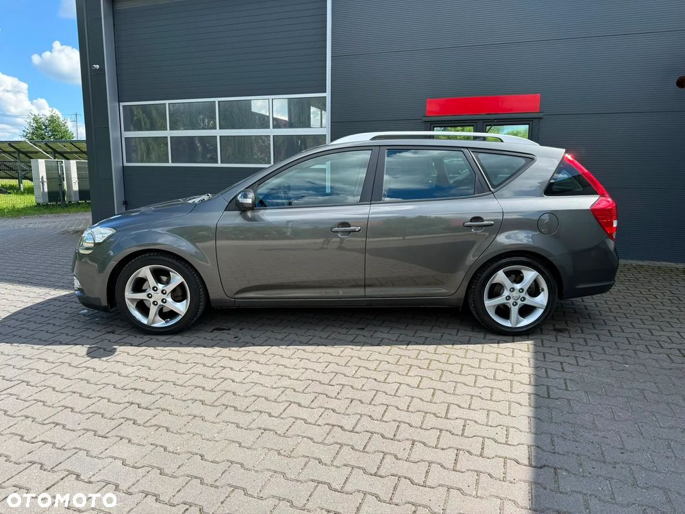 Kia Ceed 1.6 Comfort + - 6
