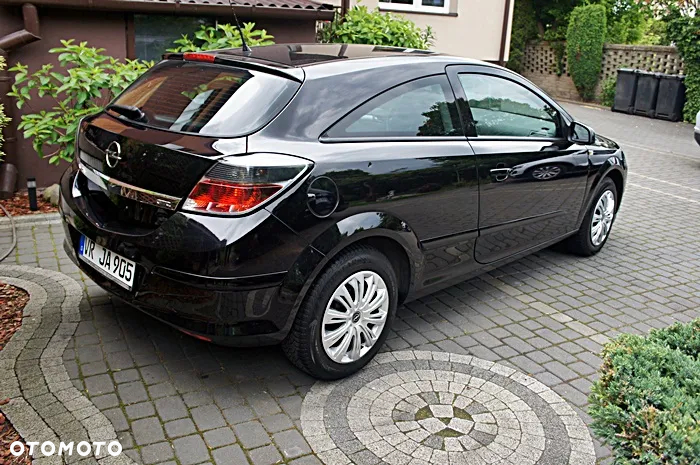 Opel Astra GTC 1.6 - 5