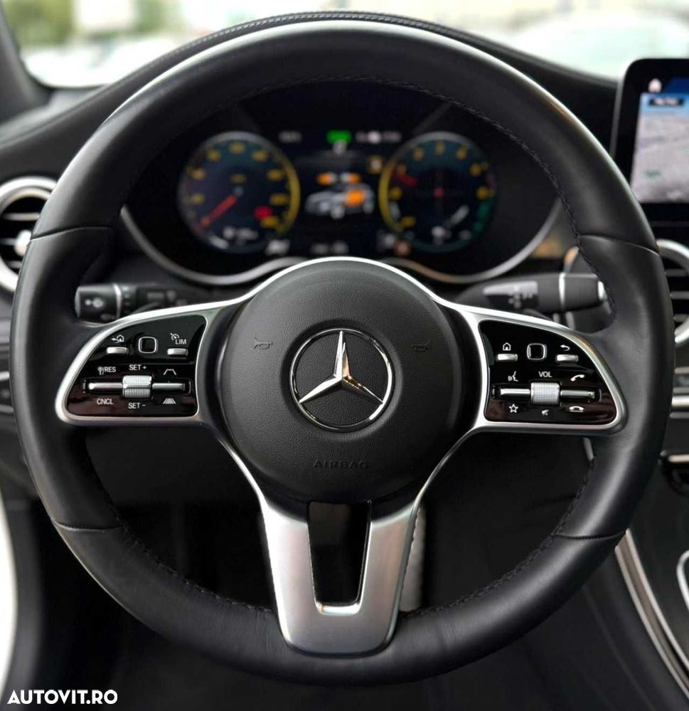 Mercedes-Benz GLC - 28