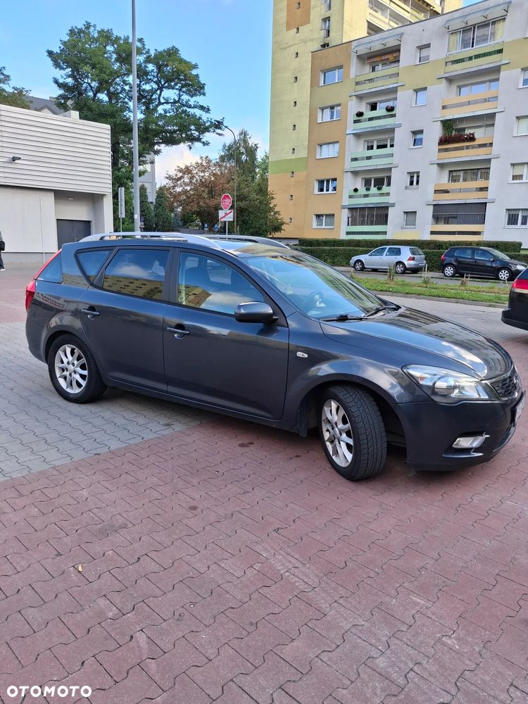 Kia Ceed 1.6 Comfort - 1