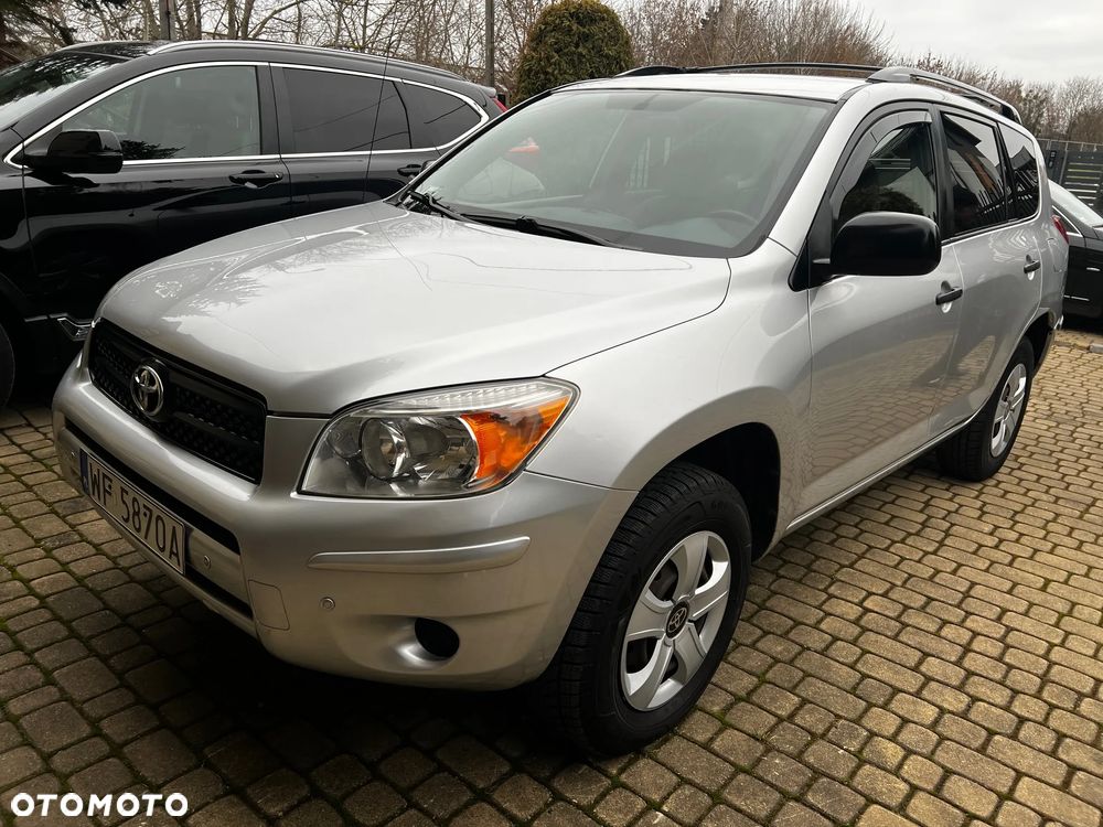 Toyota RAV4 - 2