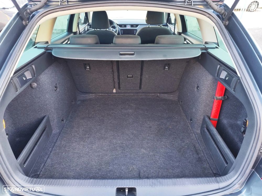 Skoda Octavia Break 1.6 TDi Style - 16