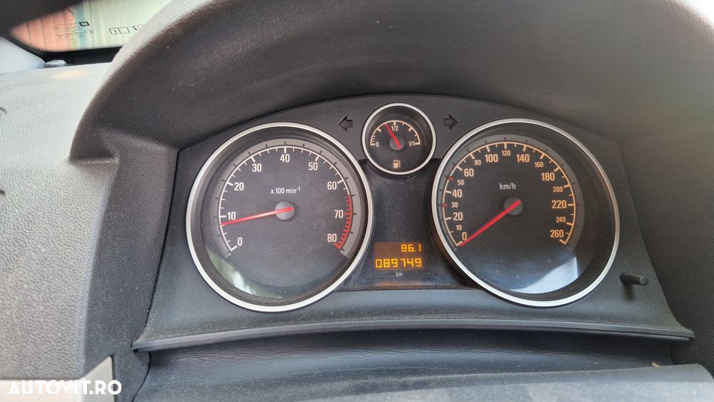 Opel Astra - 4